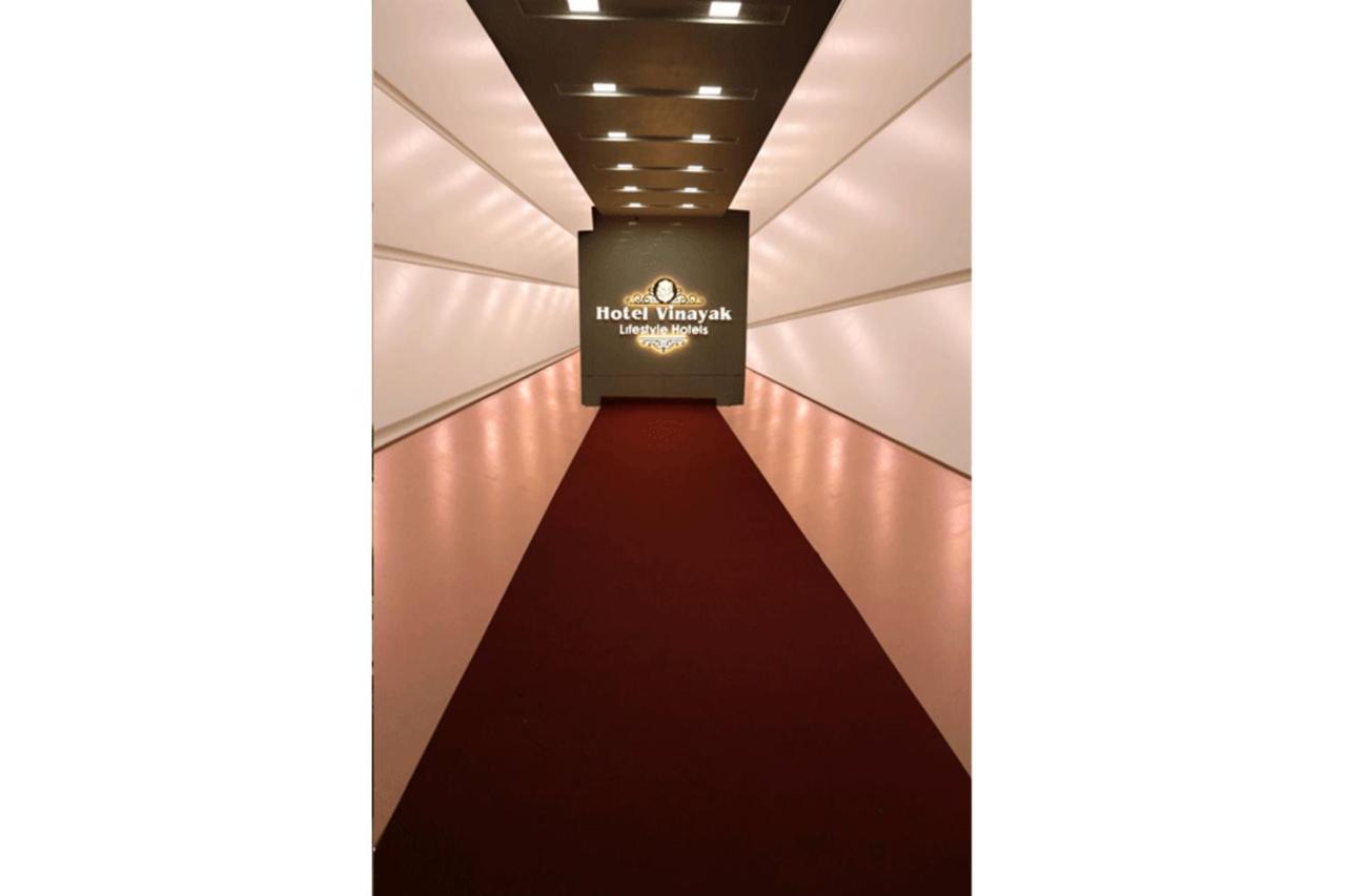 Hotel Vinayak Lifestyle Hotels Lucknow Dış mekan fotoğraf