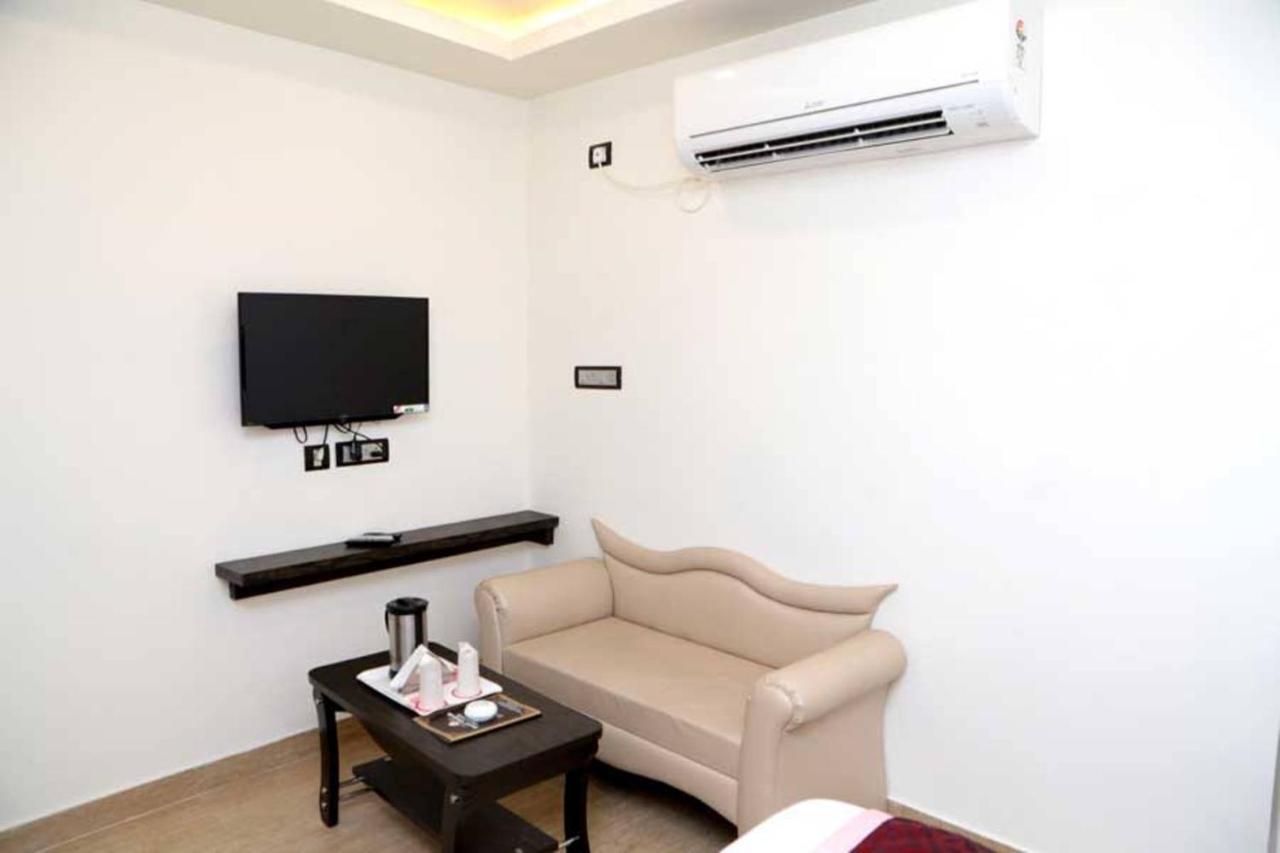 Hotel Vinayak Lifestyle Hotels Lucknow Dış mekan fotoğraf